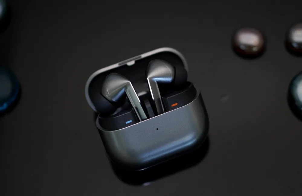 Samsung Galaxy Buds 4: Advancing Wireless Audio Through AI-Driven Sound Processing 